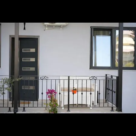 Klegis Apartman Durrës